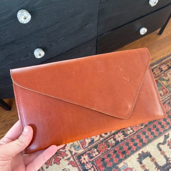 Nisolo Handbags - Nisolo leather clutch